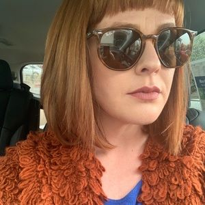 Meet your Posher, Elizabeth